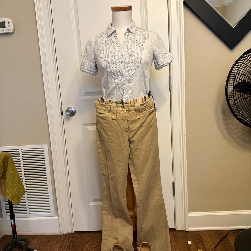 D &G beige jeans